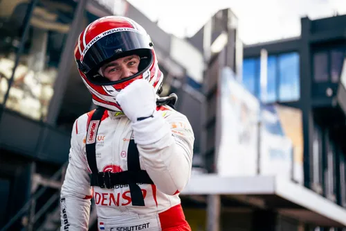 ChrisSchuttertHelmVuistZandvoortVoorjaarsr2026