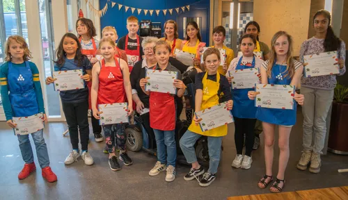 feestelijke afsluiting kinderresto rokkeveen 1 fotograaf jeroen stahlecker