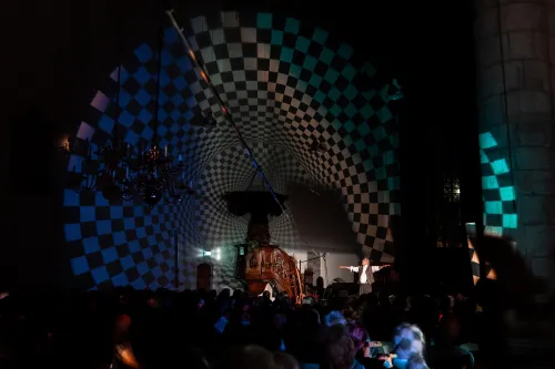 1 bach en escher lichtkunst schoch