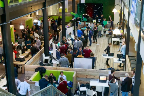 afstudeerders gamen voor een betere wereld