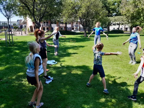 bezoek wijkwethouder seghwaert aan pic3abzo talentenacademie sporten