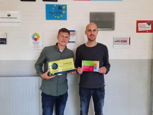 davy looije en silas weinert met de felbegeerde plaquettes beta challenge en technasium