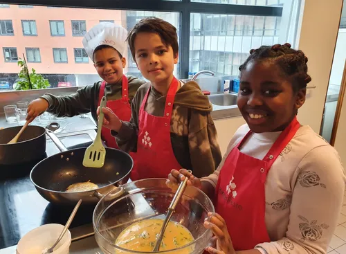 gezonde kooklessen voor kinderen foto stichting piezo