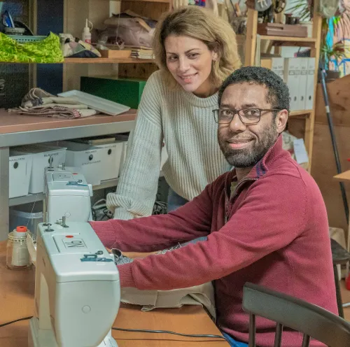 in het textielatelier van de piezo ambachtenwerkplaats leer je de kneepjes van het vak fotograaf jeroen stahlecker