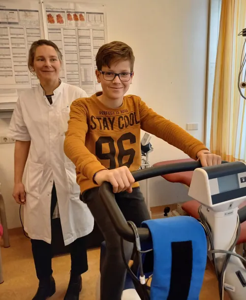 kinderen piezo talentenacademie maken kennis met de cardioloog in het langeland ziekenhuis fotograaf jeroen stahlecker