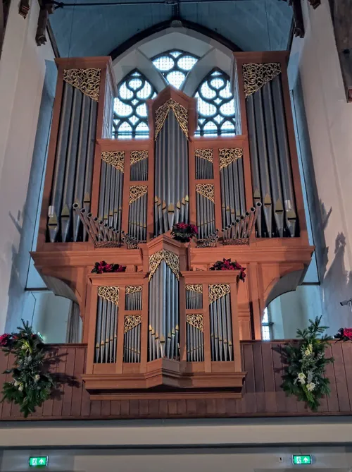 orgel met nieuwe belichting