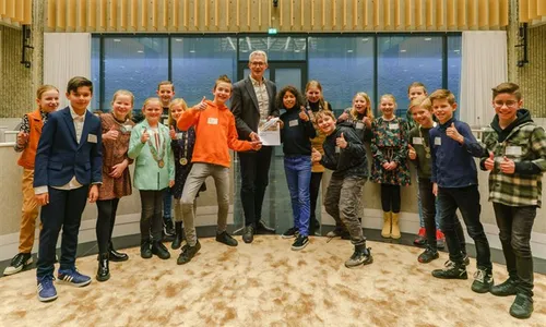 overhandiging berend potjer 1