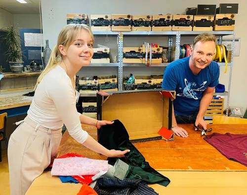 vrijwilligers van piezo zijn al druk bezig met de voorbereiding voor alle muizenhotels foto stichting piezo