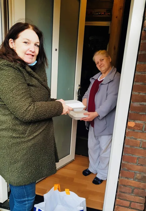 warme maaltijd inzet thuisbezorgd fotograaf stichting piezo