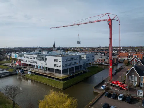 Wateringse Veld College renovatie - hijsdag 260320 DJI_0539 (Groot)