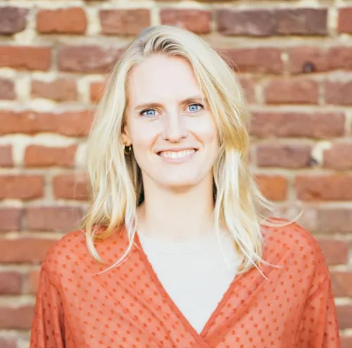 judith prins at ease