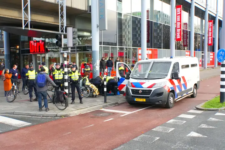 Aanhoudingen wapenbeurs Ahoy in Rotterdam
