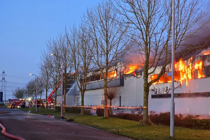 brand in bedrijfspand in Goes