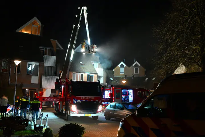 Persoon uit damraam gered van brand