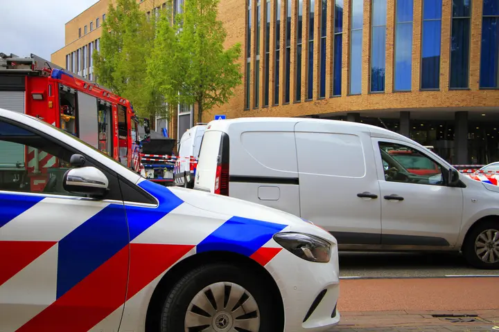 Scooterrijder op vrachtwagen Weert