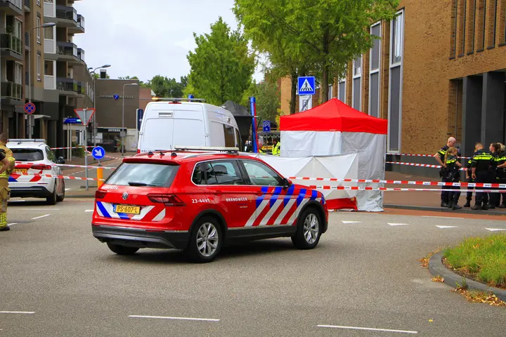 Scooterrijder op vrachtwagen Weert