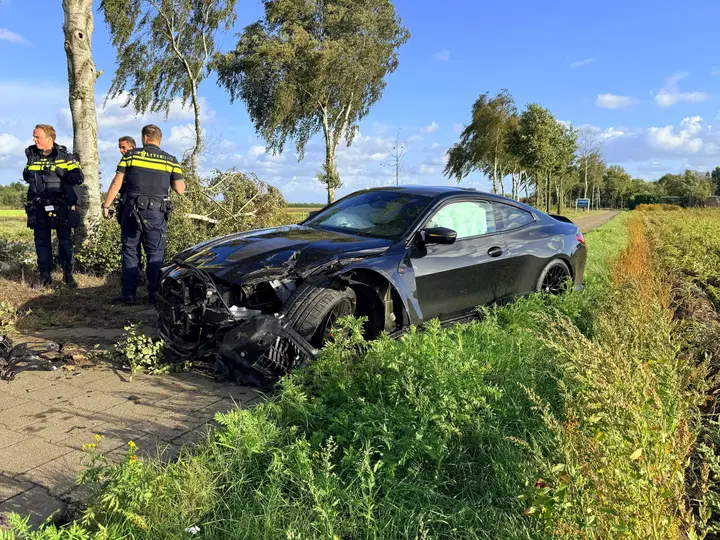 BMW M4 crasht Uden