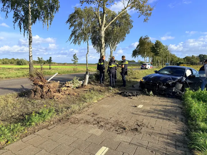 BMW M4 crasht Uden