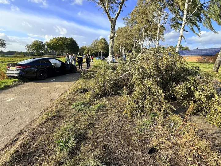 BMW M4 crasht Uden 