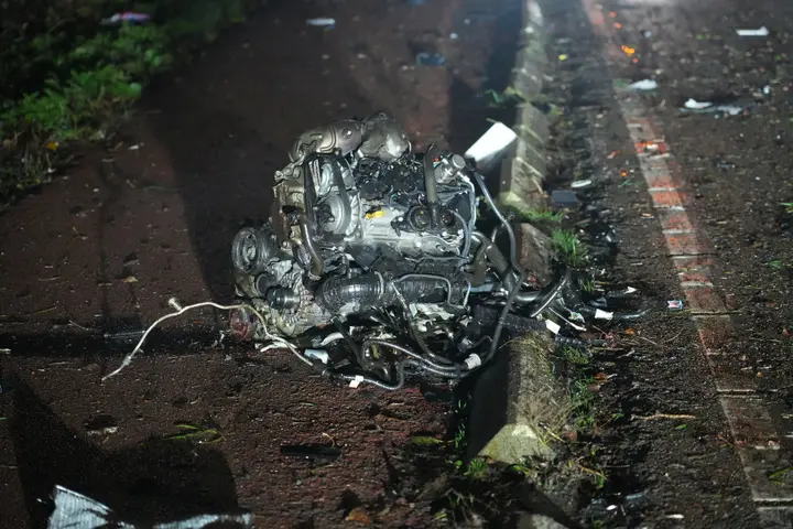 Man crasht boom Oosterhout