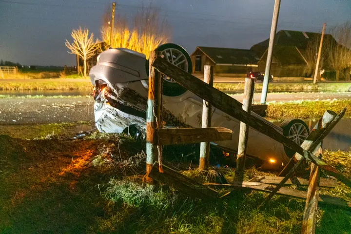 Auto ter water Stolwijk
