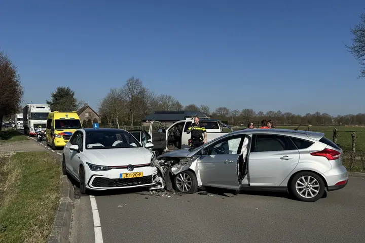 Auto op lesauto Uden