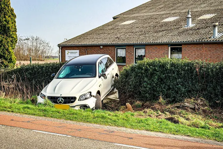 Ongeval Mercedes AMG