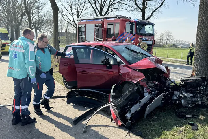 Vrouw komt om crash Elsendorp
