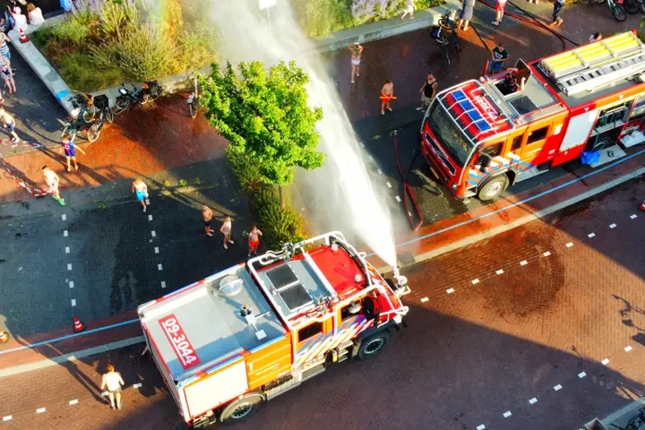 Code Rood Extreme Hitte KNMI verlengt code rood: ook zaterdag extreme hitte in vier provincies
