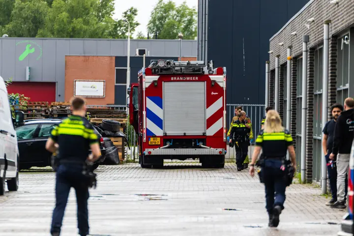 persoon-gewond-geraakt-bij-bedrijfsongeval-castorstraat-tilburg1