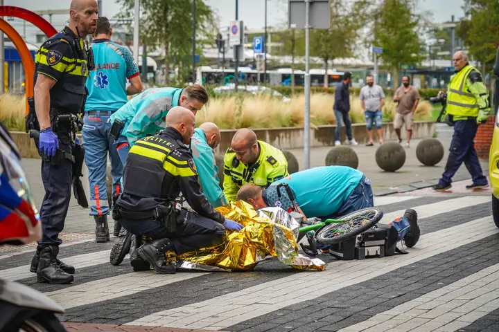 Jonge meisje gewond na aanrijding met politie
