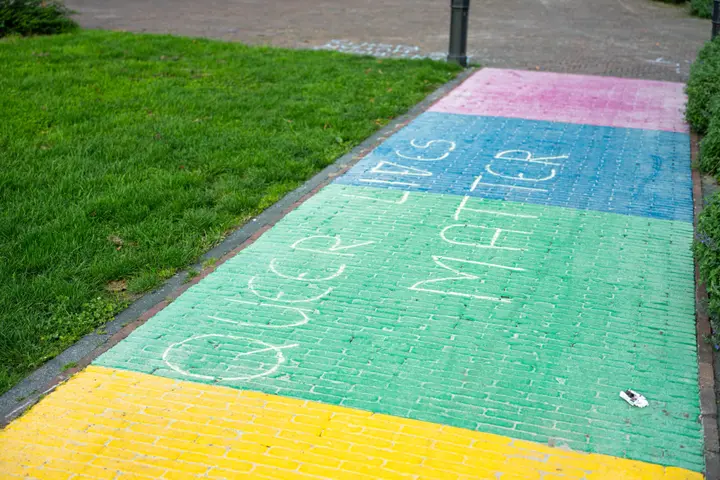 Regenboogpad beklad Nijkerk