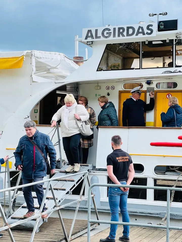 bandomasis plaukimas i prienus geguze 1