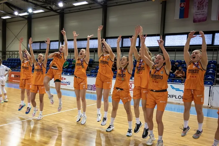 kibikibirkstis jump