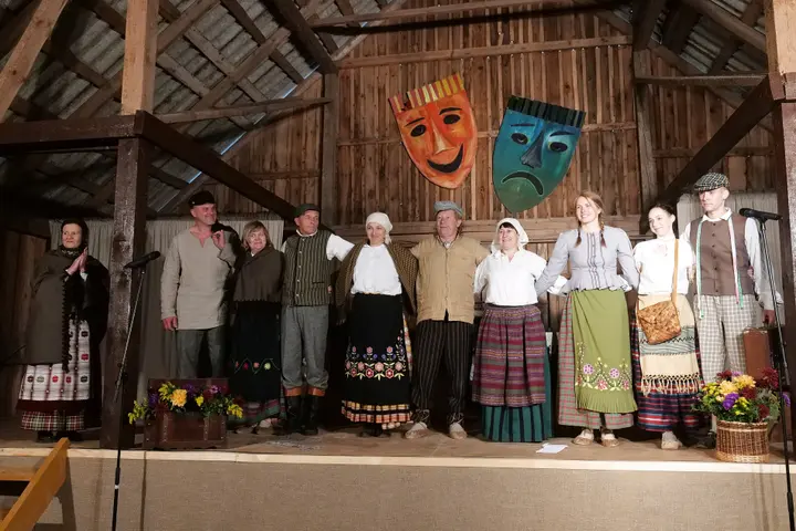 santaikos teatro megeju kolektyvas
