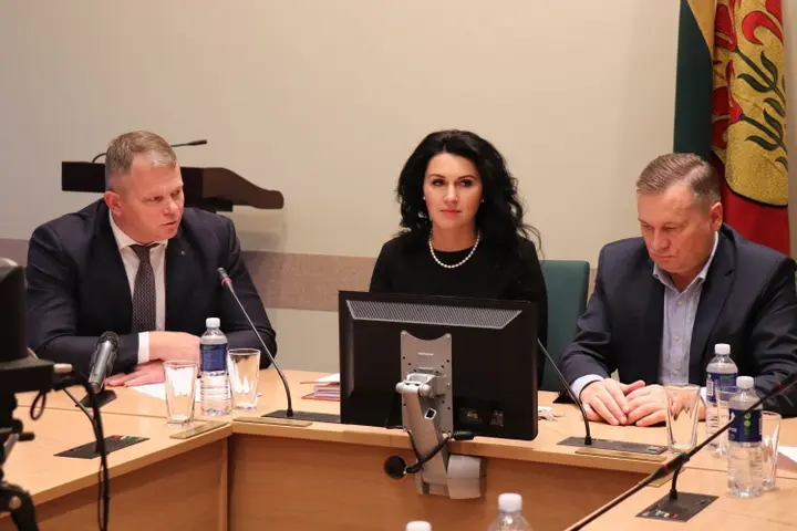 zemes ukio ministras andrius palionis alytaus rajono savivaldybes administracijos direktore gintare jociunskaite savivaldybes meras algirdas vrubliauskas 1