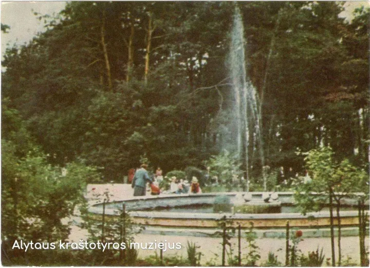 Atvirukas. Alytaus miesto parkas. Nuotr. P.  Karpavičiaus, „Mintis“, XX a. 7 deš.