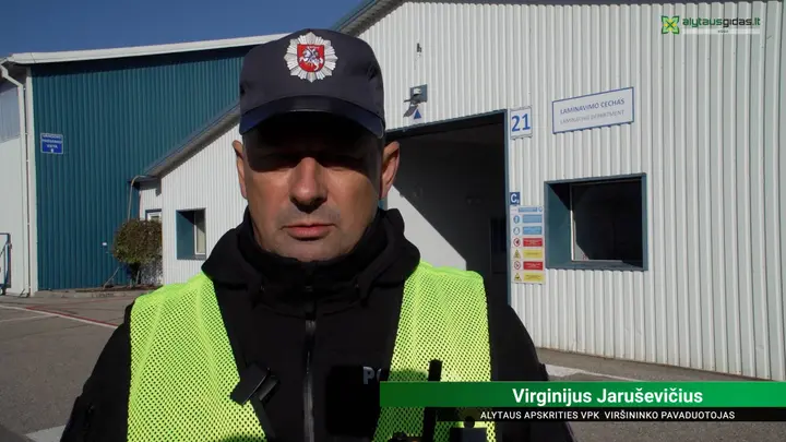 03 Po reportazo.00_01_16_28.Still740
