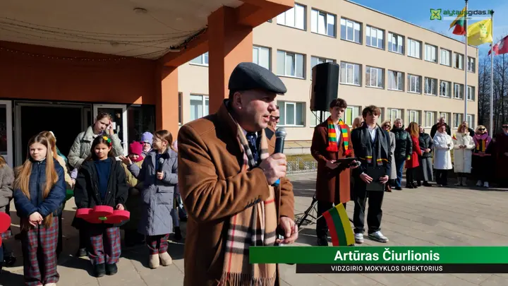 Artūras Čiurlionis, Vidzgirio mokyklos direktorius
