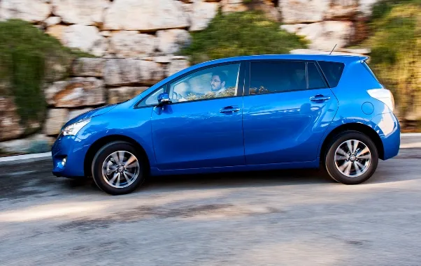 toyotaverso12