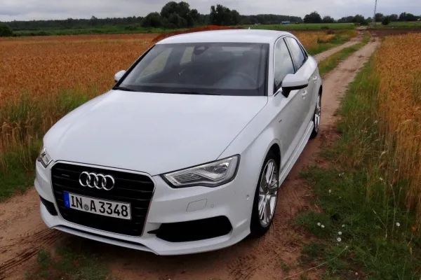 a3 sedan 005