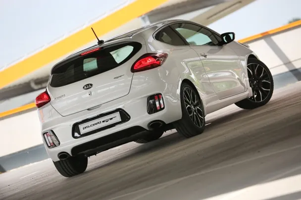 kia proceed gt