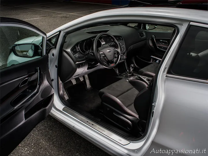 KIA pro ceed GT Interni
