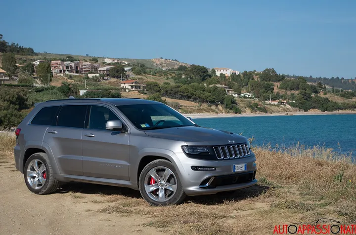 Jeep Gand Cherokee SRT 02