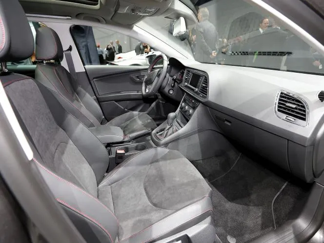 SEAT Leon ST interni