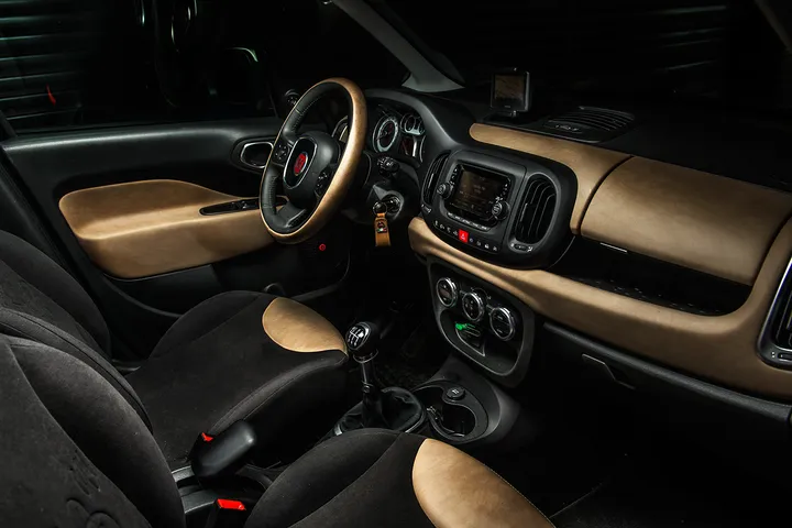 Fiat 500L Living 03