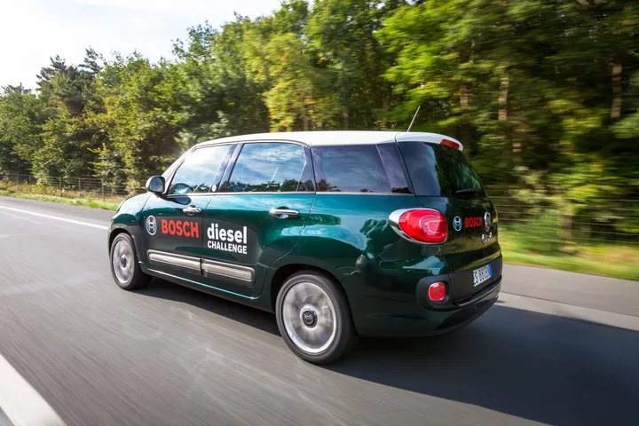 Fiat 500L Living Bosch 01