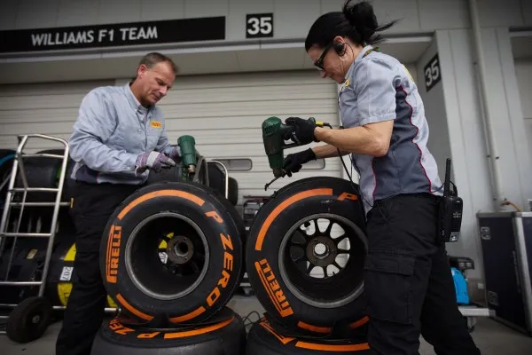 pirelli hard tyre