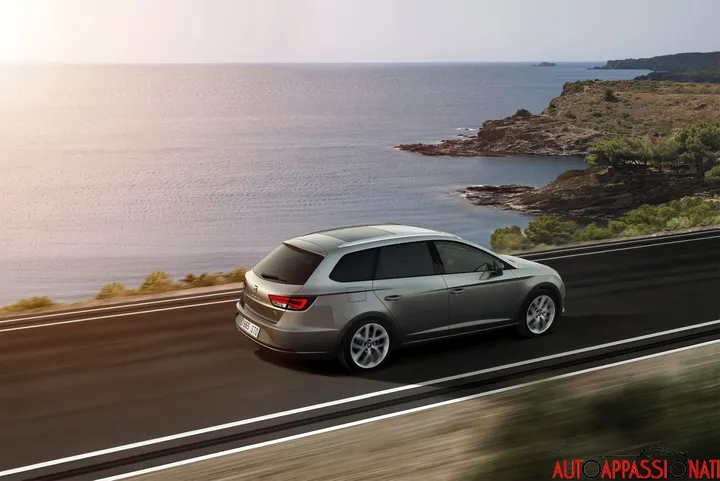 Seat LeonST dic13 12