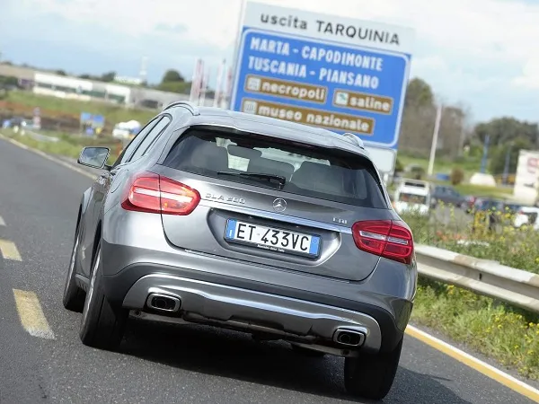 Mercedes-Benz GLA 83